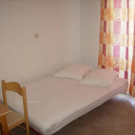 House Omis