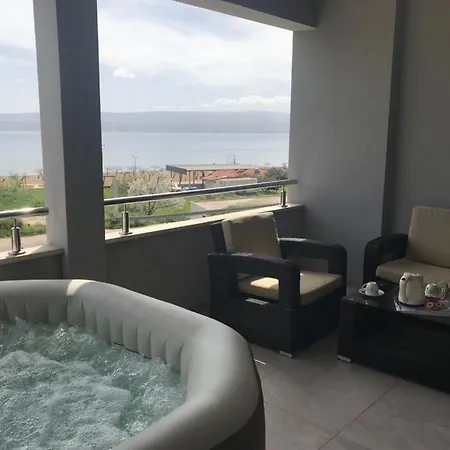 House Apartment *