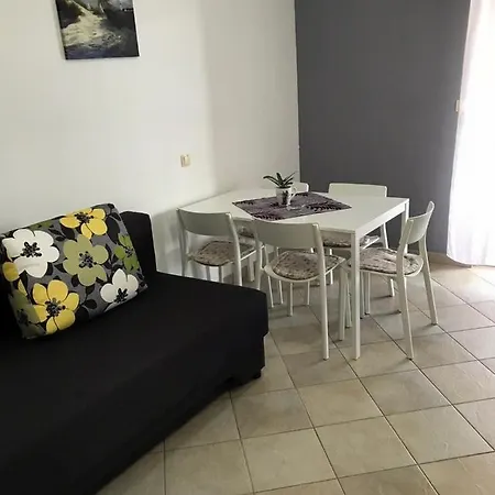 Apartment House *