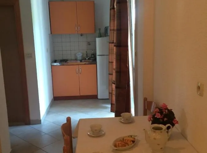 דירה House אומיס