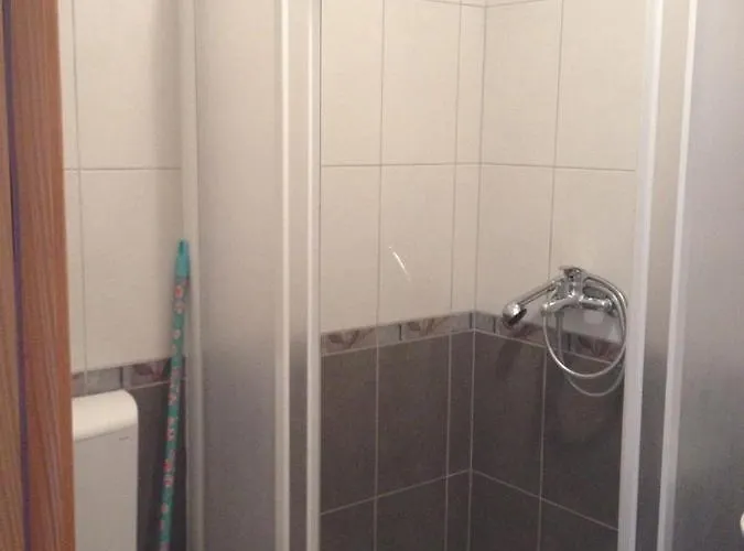 דירה House