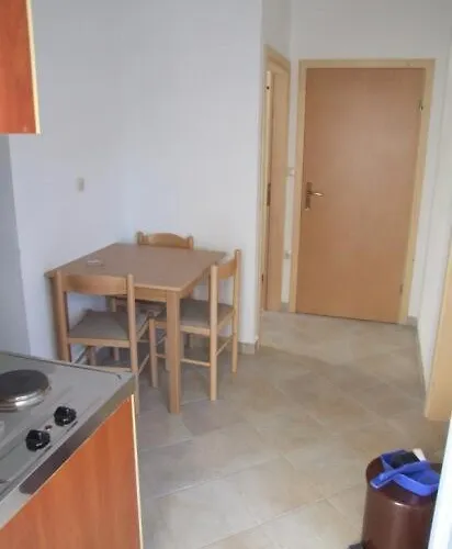 דירה House *