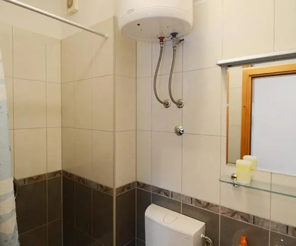 House דירה אומיס