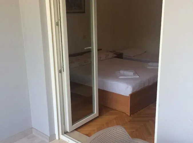 דירה House
